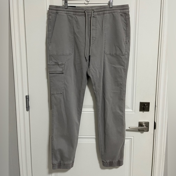 NWT - Joe's Jeans Men's Cargo Pocket Drawstring Joggers - Size XL - Picture 1 of 10